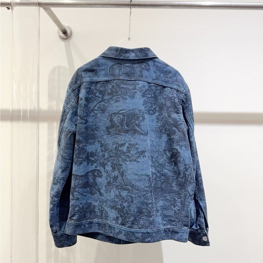 Authentic Dior Textured Blue Jacket - Picture 2 of 6